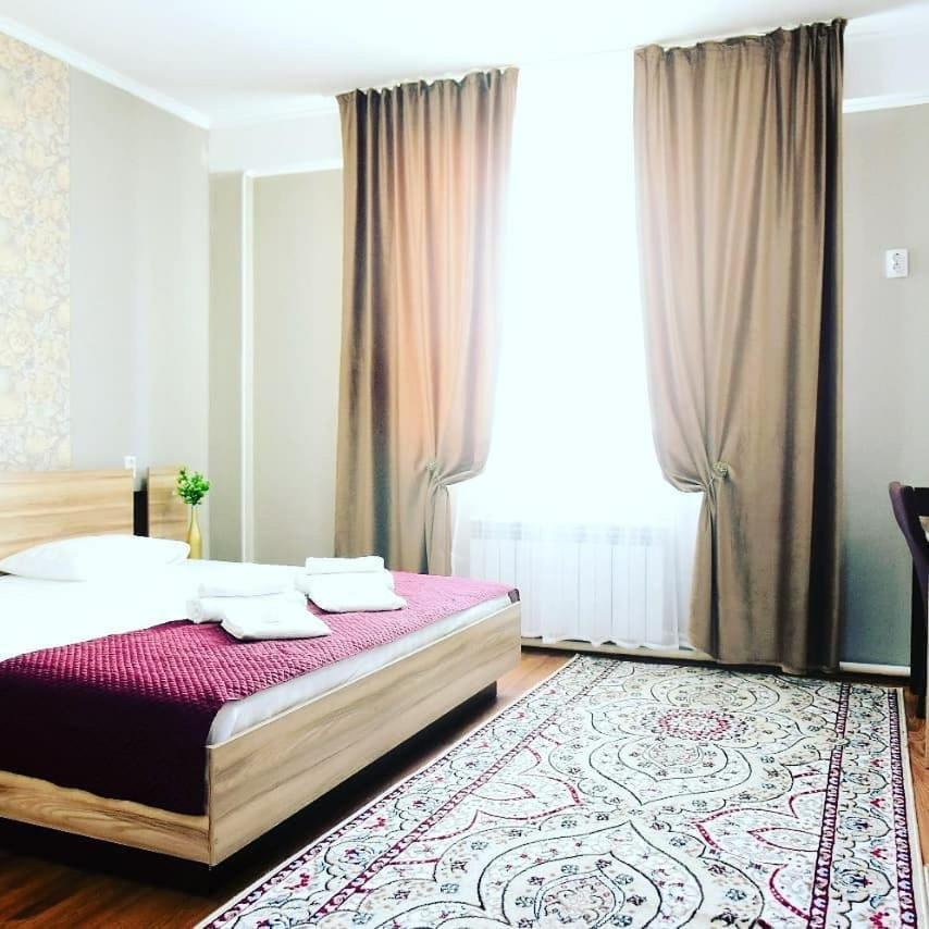 Alatau Hotel Astana Exteriér fotografie